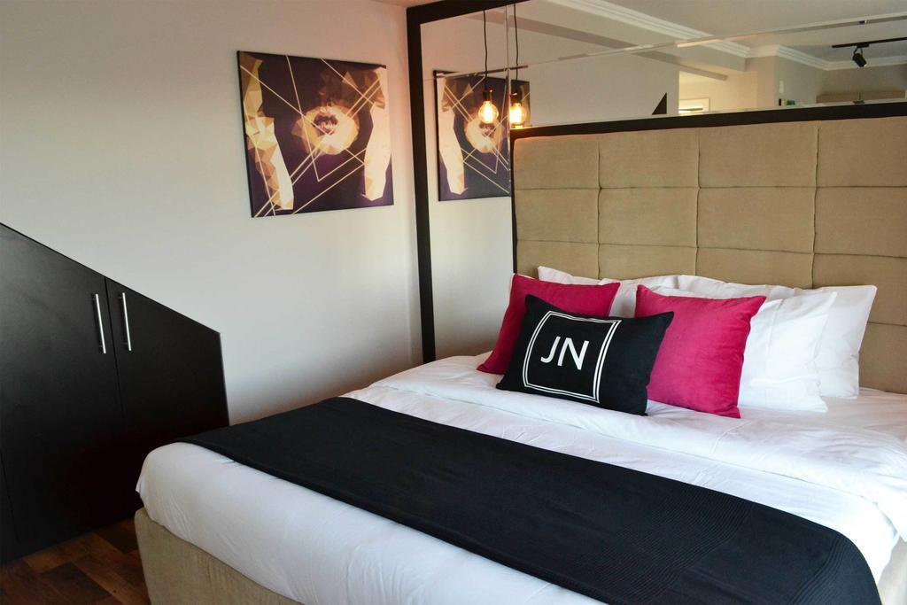 Jn Boutique Apartments Bucureşti Phòng bức ảnh