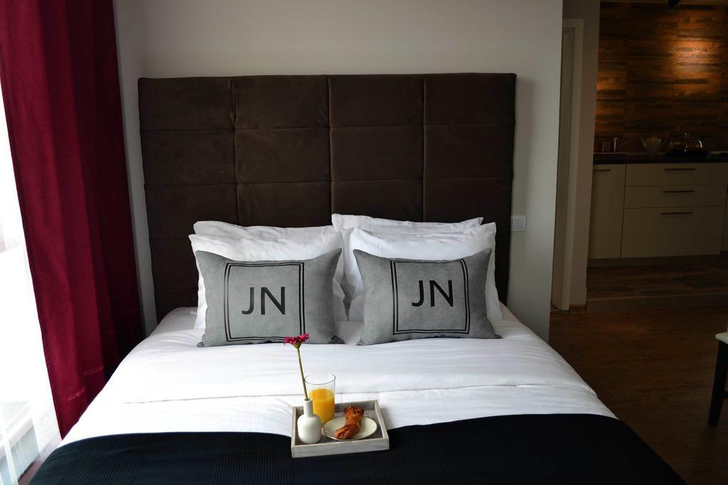 Jn Boutique Apartments Bucureşti Phòng bức ảnh